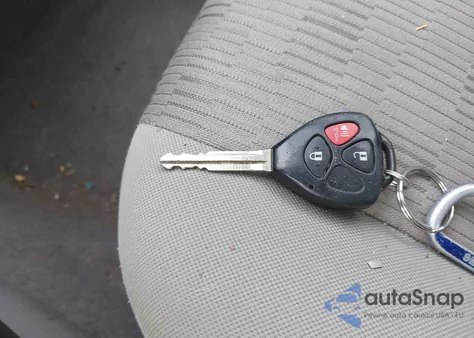 2010 Toyota Rav4 z USA, uszkodzony, nr VIN JTMBF4DV7AD030949